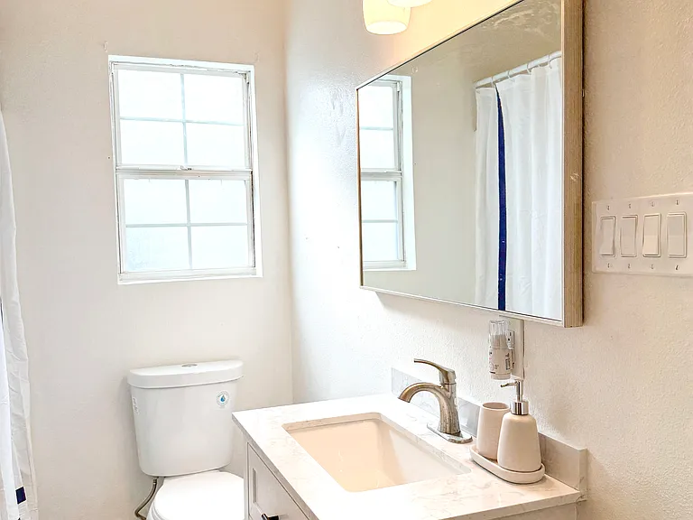 2909 Saint Peter St — Photo 4