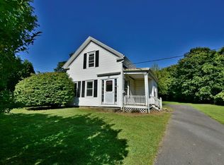 97 Turnpike Ave, Portsmouth, RI 02871