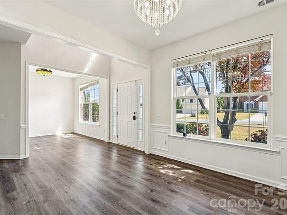 5th image of 3530 Arborhill Rd