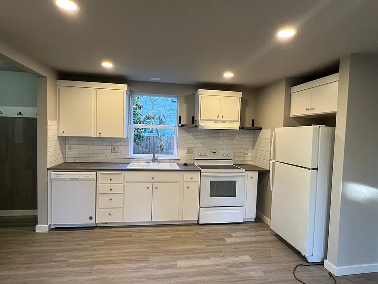 3200 Watson Ave — Photo 24