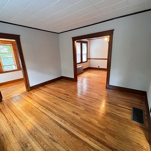 9 Herbertson Rd #1 — Photo 2