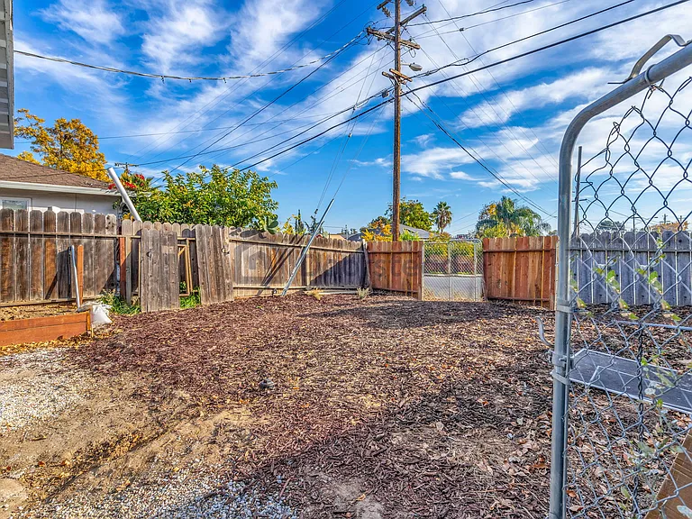199 Bart Ave #A — Photo 19