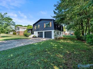 1003 Willow Cove Cir SE, Huntsville, AL 35802