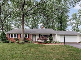 21 Dunsany Dr, Longmeadow, MA 01106