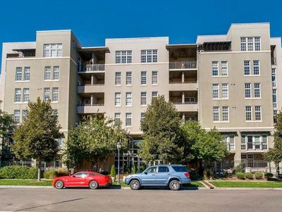 275 S Harrison St Unit 207, Denver, CO, 80209