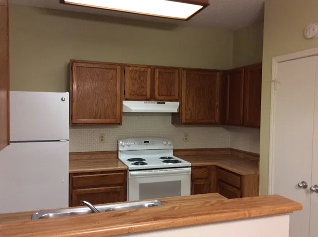 3417 Ridge Country St — Photo 5