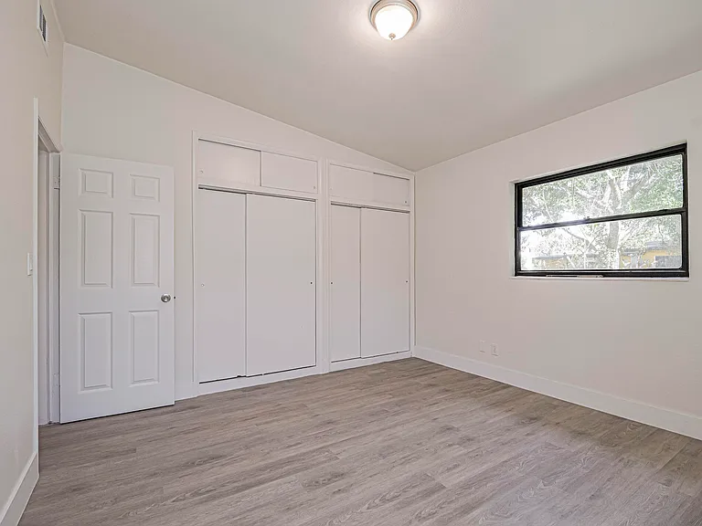 734 5th Pl SW — Photo 12