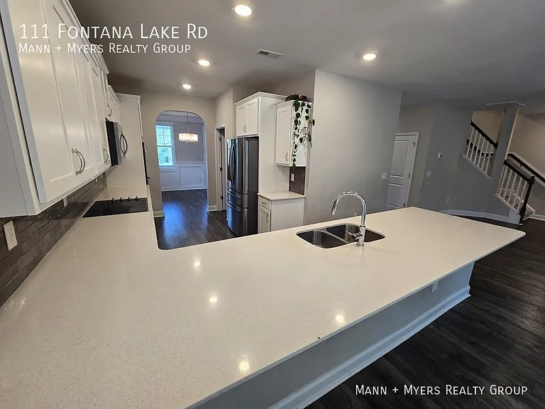 111 Fontana Lake Rd — Photo 11
