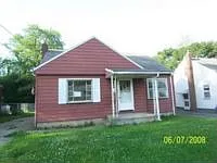 291 Sanderson Ave photo 1