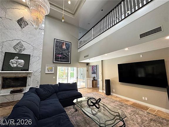 5th image of 3160 Bel Air Dr