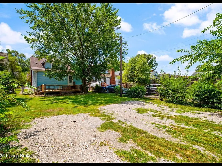 639 Harrison Ave — Photo 28