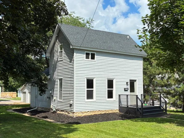 1308 Norwood St, Red Wing, MN 55066