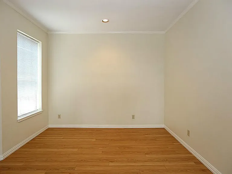 2602 W Holcombe Blvd — Photo 5