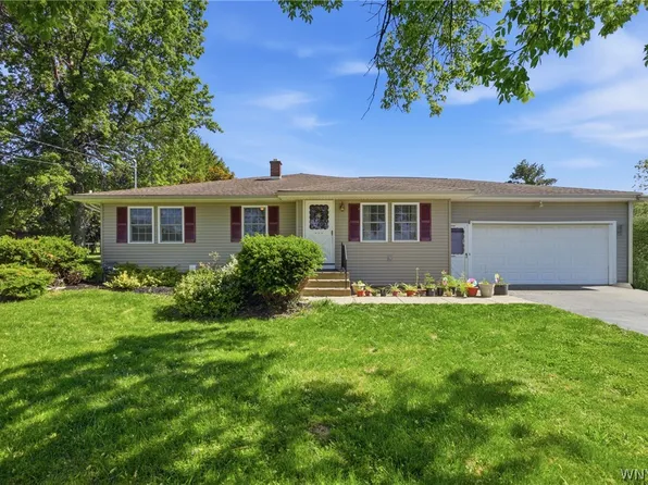 1635 Brant Rd, North Collins, NY 14111