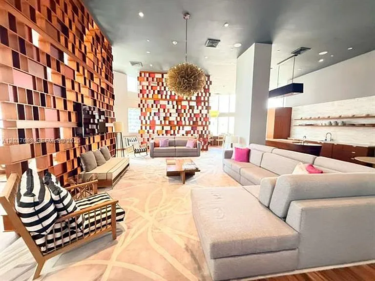 1300 Brickell Bay Dr #CU-1904 — Photo 44