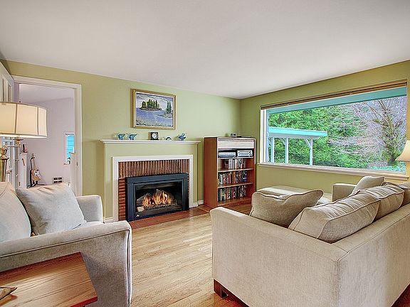 2nd image of 18838 1st Ave NW