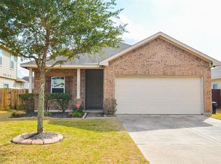 10806 Woodwind Shadows Dr, Cypress, TX 77433
