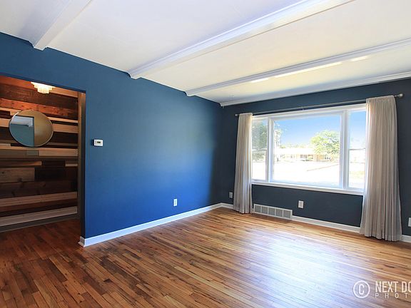 5th image of 136 W 28th St