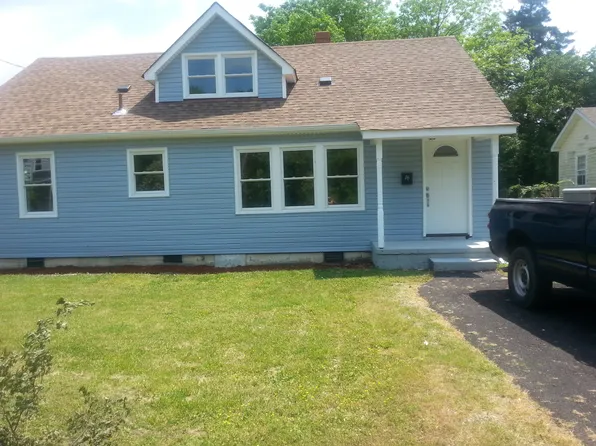 16 Salem St, Hampton, VA 23669