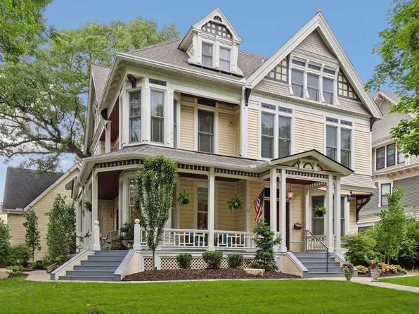 107 Virginia St, Saint Paul, MN 55102