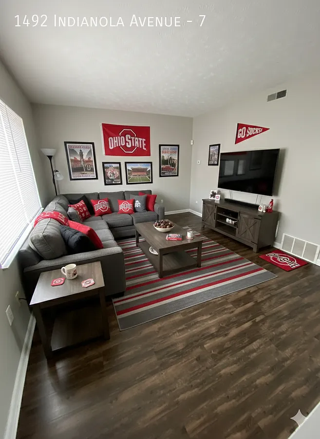 Available August 2027 - 2 Bedroom Townhome! — Photo 3