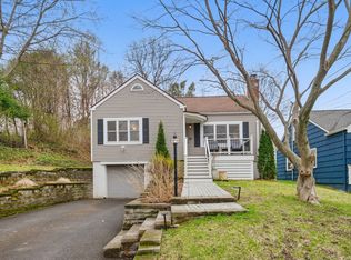 120 Louvain St, Fairfield, CT 06825