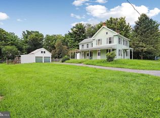 1724 Burkholder Rd, Greencastle, PA 17225