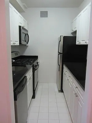Rented by Citi Habitats | media 11