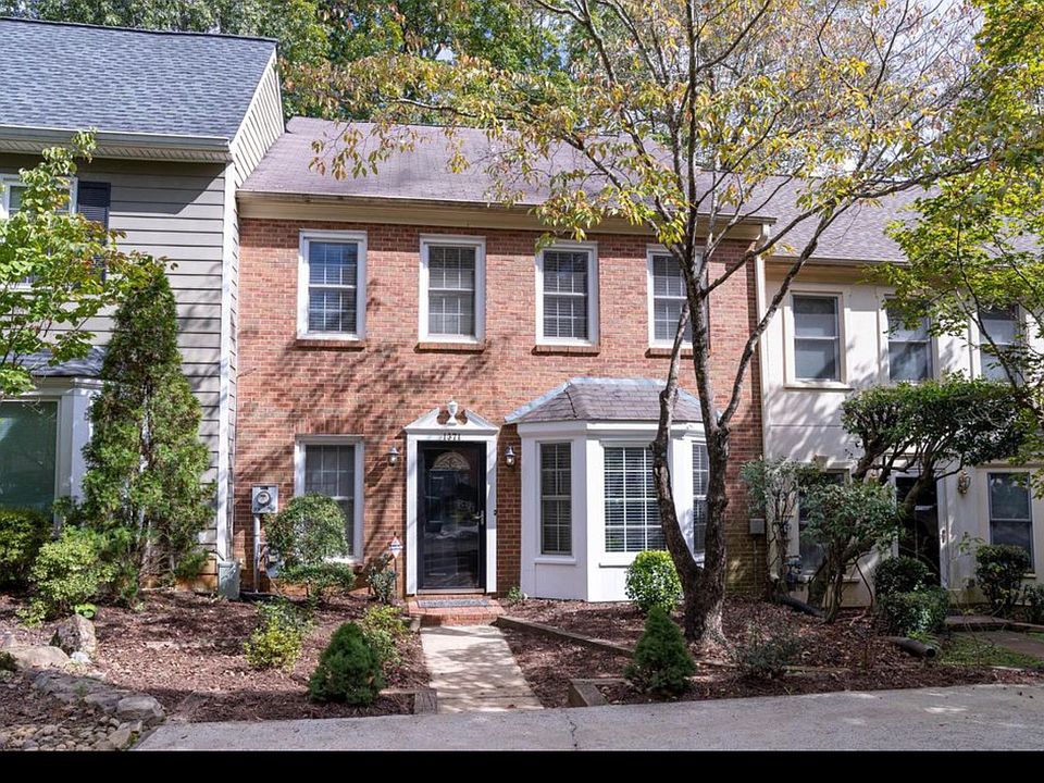 1st image of 1371 Old Virginia Ct SE