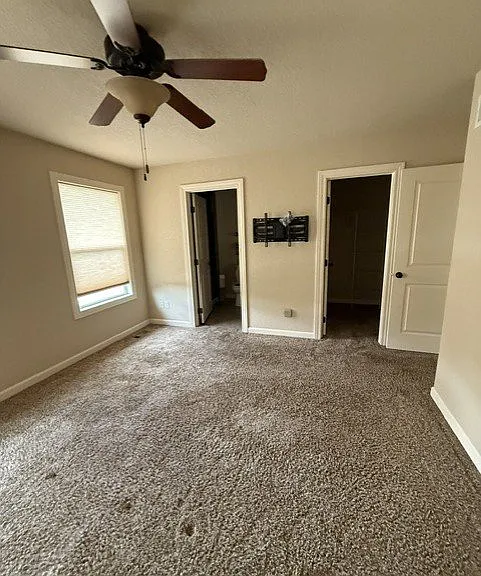 211 NE 19th Ct — Photo 11
