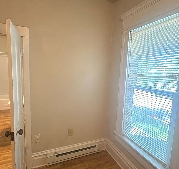 523 W Hays St — Photo 6