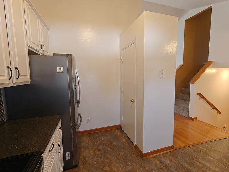 7925 S 157th St — Photo 21