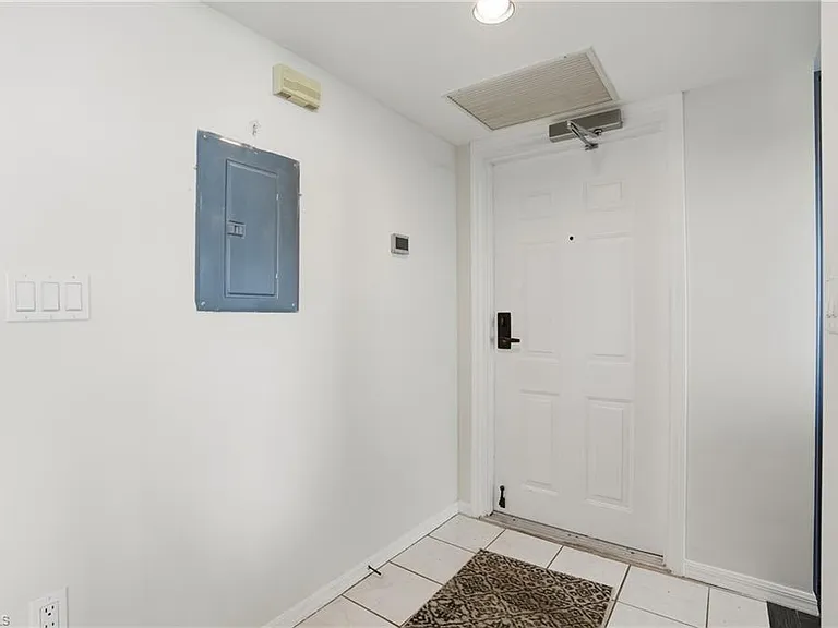 6101 Pelican Bay Blvd #805 — Photo 12
