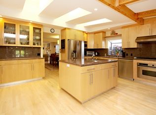4318 Bel Aire Dr, La Canada Flintridge, CA 91011