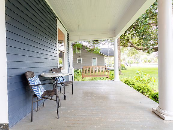 5th image of 401 E Jefferson St