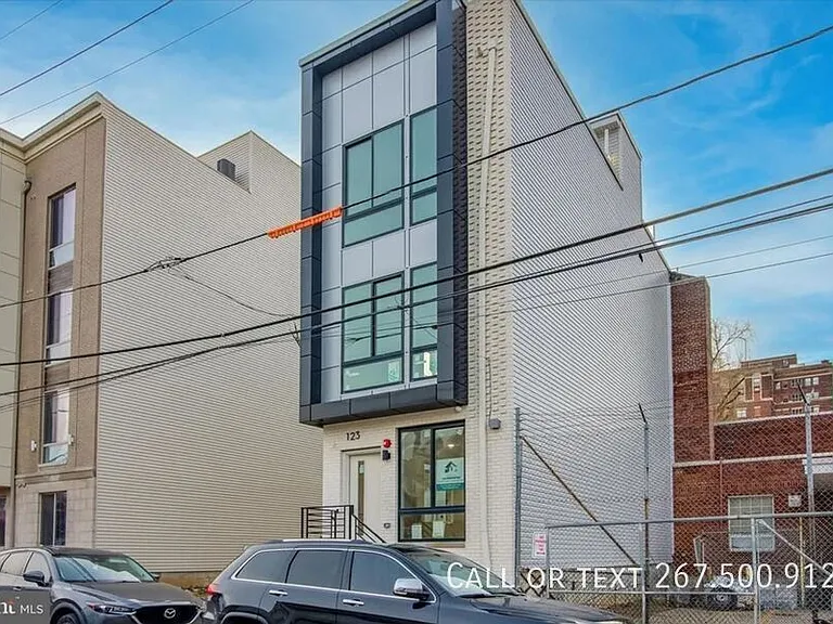 1230 N Marshall St #3R — Photo 12