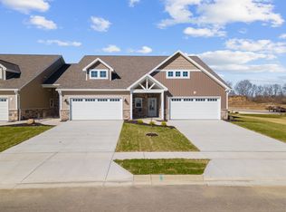 798 Brookwood Cir, Tipp City, OH 45371