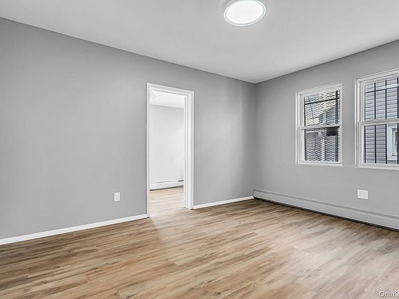 5th image of 17138 105th Avenue
