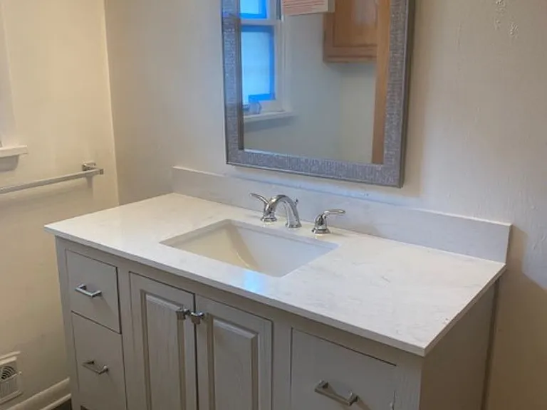1126 Custer Ave — Photo 10