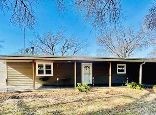 81 Reaves Rd, Ponca City, OK 74604