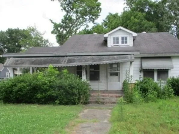 205 Mulberry St, Tuscumbia, AL 35674