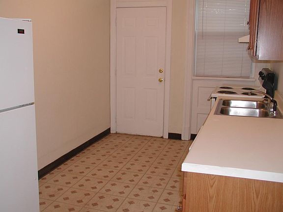 5th image of 6040-6042 Kingsbury Ave #1E-2W