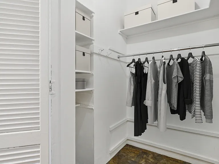 284 5th Ave #6D — Photo 4