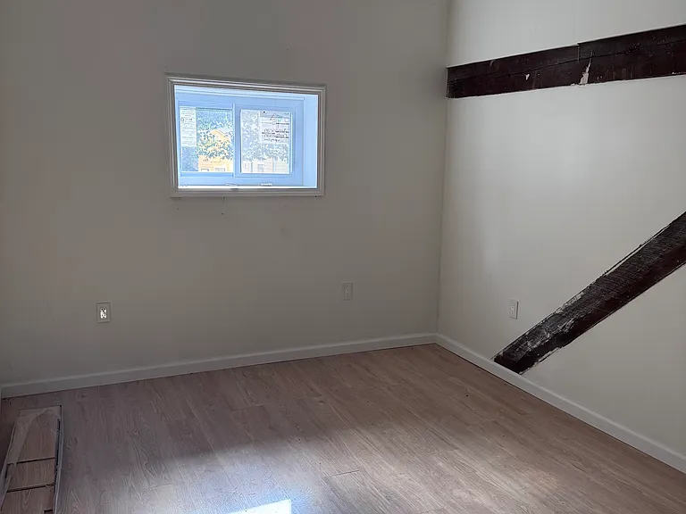 5240 Genesee St #5 — Photo 11