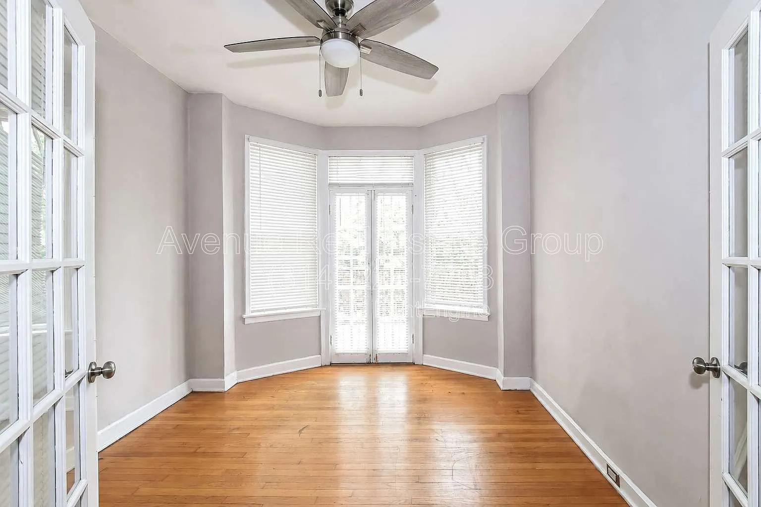 4 bed, 1.0 bath, 1500 sqft, $2,500 — Photo 4