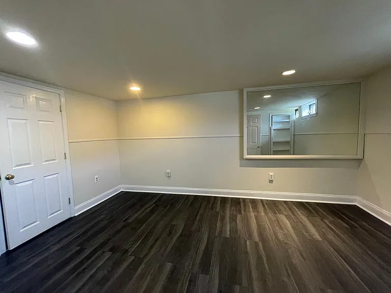 1323 Redwood Ln — Photo 3