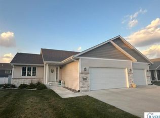 2004 Bluestem Dr, Mankato, MN 56001