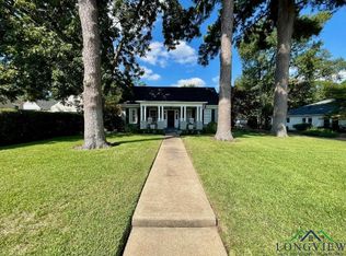 1005 Turner Dr, Longview, TX 75601