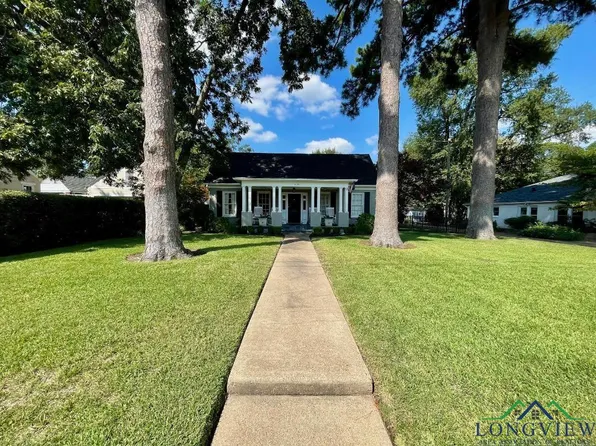 1005 Turner Dr, Longview, TX 75601