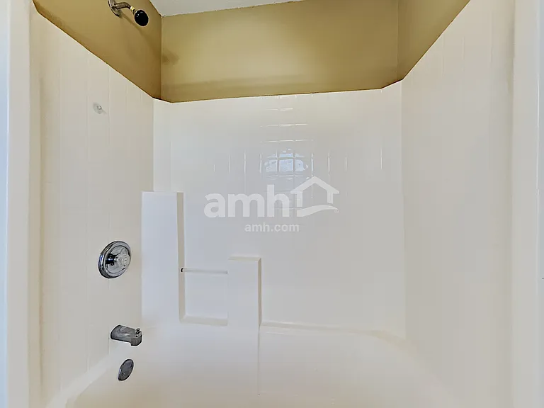 2355 Kirkstone Dr — Photo 17